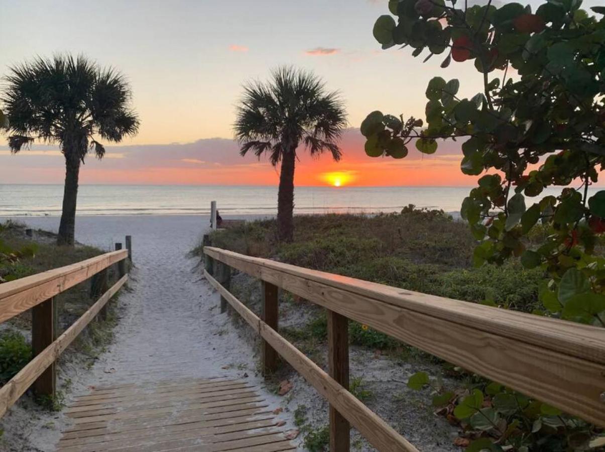 Welcome To Sea Forever Balcony With Ocean Views! Tampa Eksteriør billede